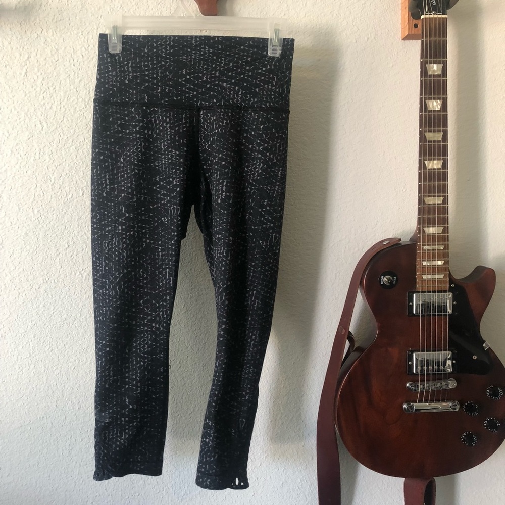 Lululemon cropped leggings Size 4